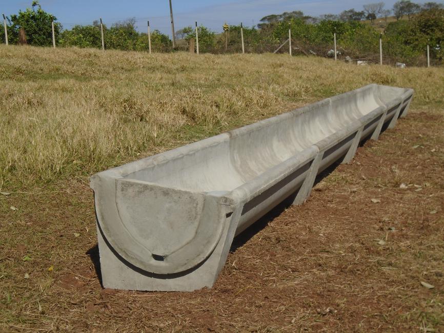 Projeto: Forma para Cocho de Concreto - GBR Engenharia