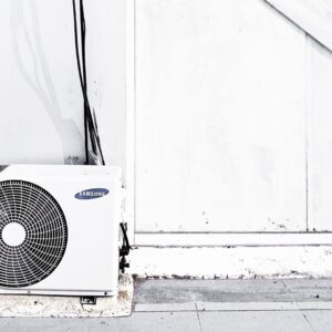 Está imagem reflete como podemos realizar a manutenção ar condicionado. ligado a manutencao de ar condicionado