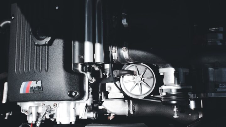 Uma Maquina Com Um Ventilador 6GJ0fEdVuI0