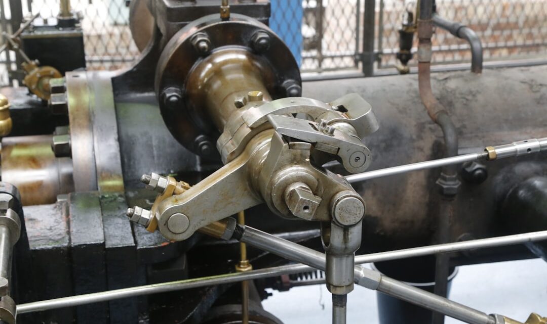 Um Close up De Uma Maquina Que Esta Funcionando BW4Fp1_sorw