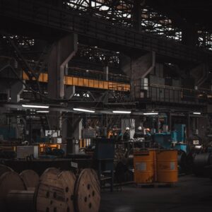 Uma Fabrica Cheia De Maquinas E Maquinas tJh73V0Jzw0