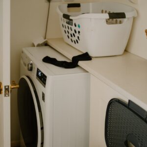 Maquina De Lavar Roupa Branca Com Cesto De Roupa Suja E Meia Bpz3PG_v9ks