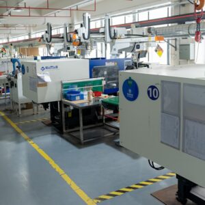 Uma Fabrica Cheia De Maquinas E Maquinas IWJNXtezL2I