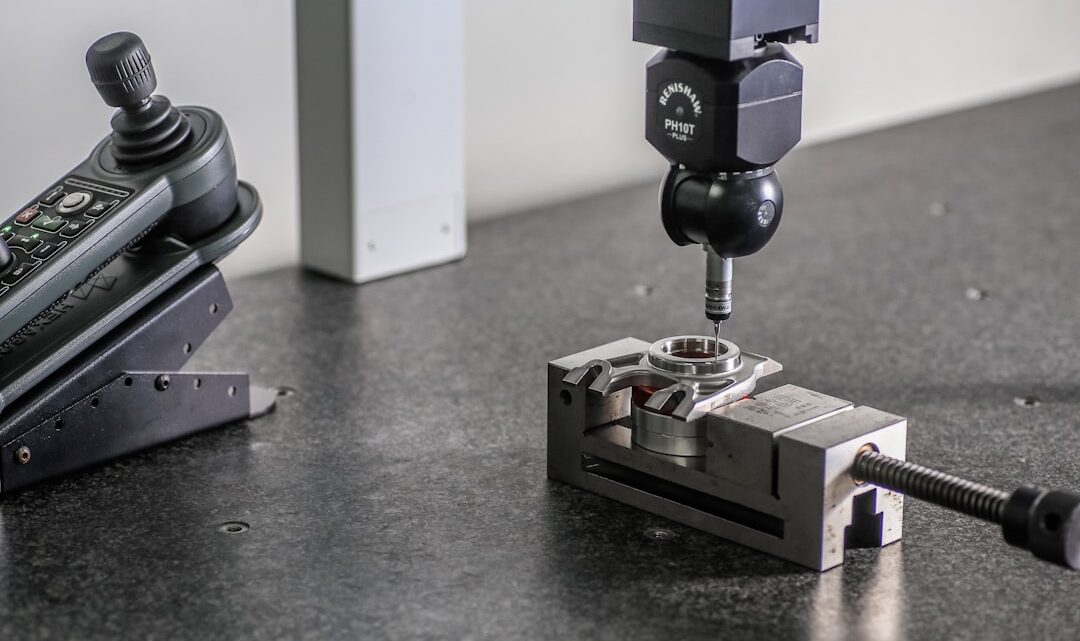 Fotografia Em Tons De Cinza Da Maquina Robo vzSWktaawVU