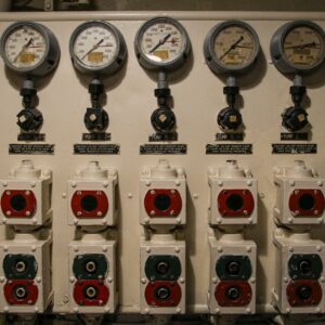 Medidor Eletrico Branco E Vermelho dIrSAyhCDa0